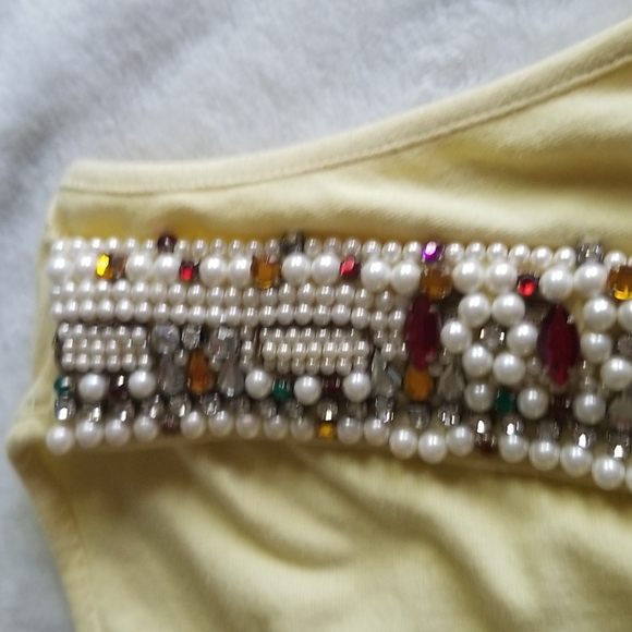 Moda International Sleeveless Top - Picture 5 of 7